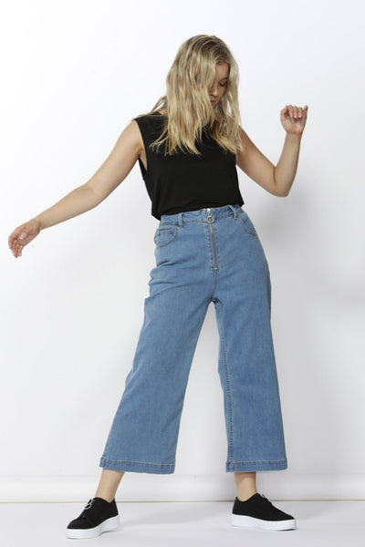 Betty Basics Drew Wide Crop Culotte Jean in Vintage Blue - Hey Sara