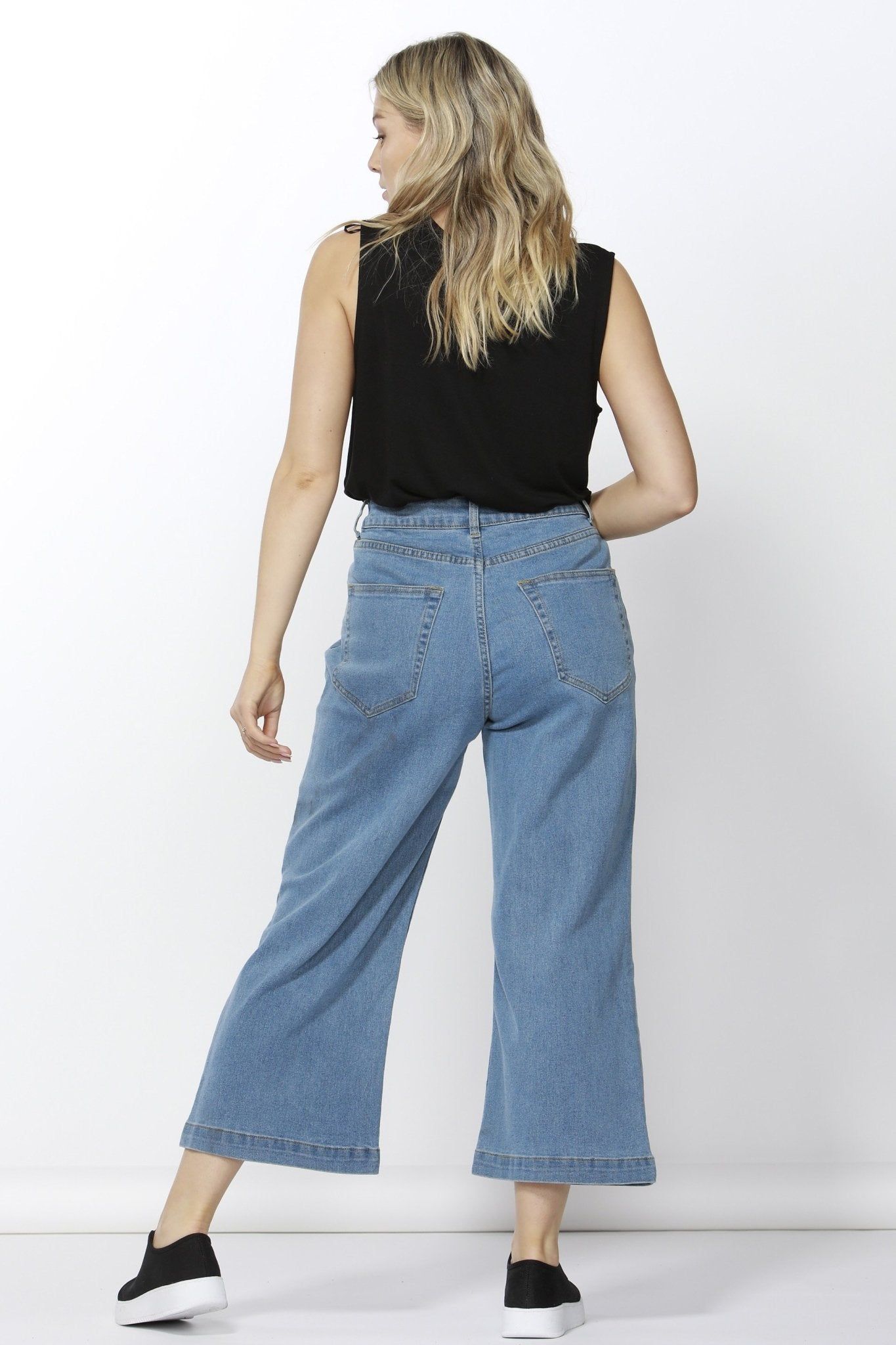 Betty Basics Drew Wide Crop Culotte Jean in Vintage Blue - Hey Sara