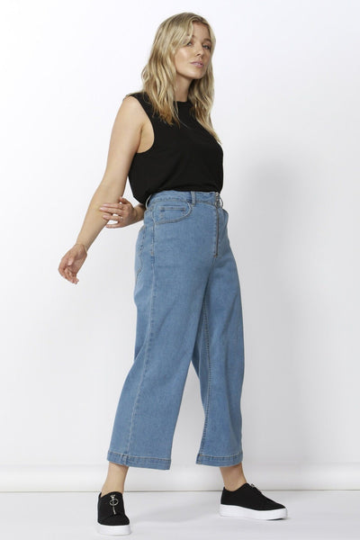 Betty Basics Drew Wide Crop Culotte Jean in Vintage Blue - Hey Sara