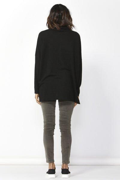Betty Basics Ivo Cosy Pullover in Black - Hey Sara
