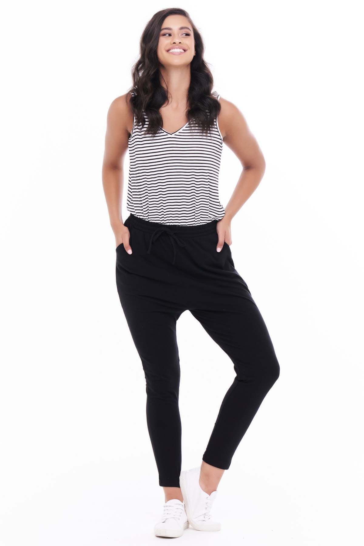 Jade Pant in Black | Betty Basics | Hey Sara