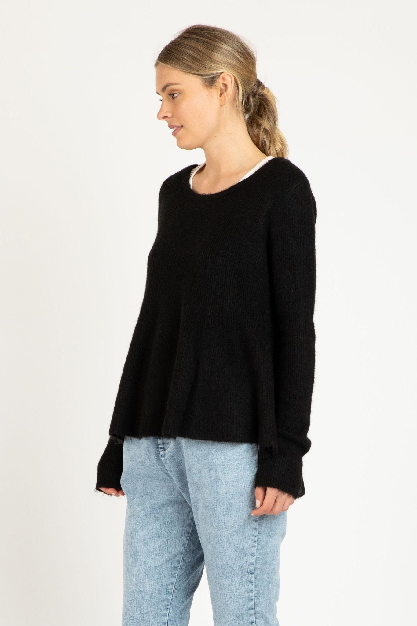 Betty Basics Lexi Knit Jumper in Black - Hey Sara