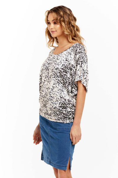 Betty Basics Maui Tee in Spotty - Hey Sara