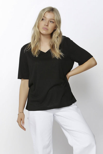 Betty Basics Messina V-Neck Tee in Black - Hey Sara